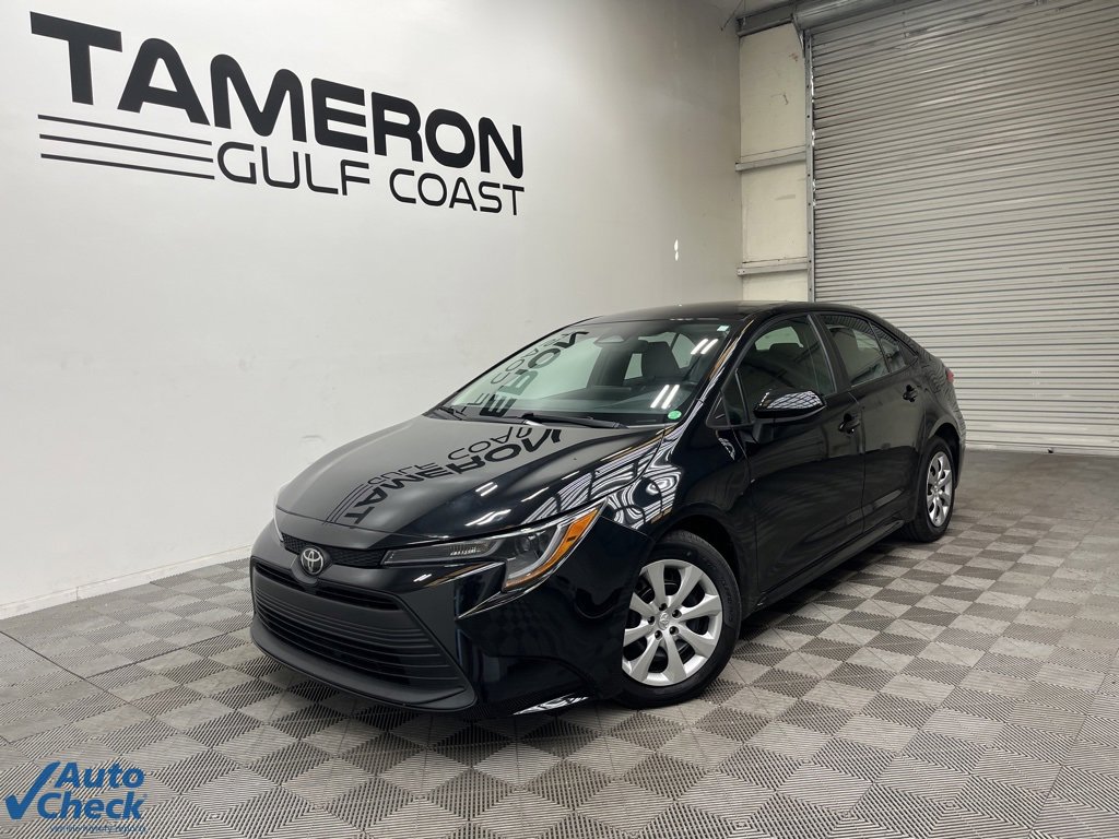 2023 Toyota Corolla LE photo 2