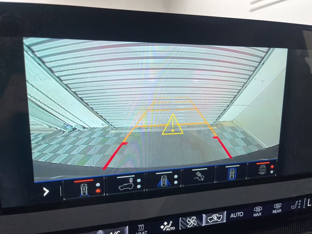 2025 GMC HUMMER EV 2X - Photo 10