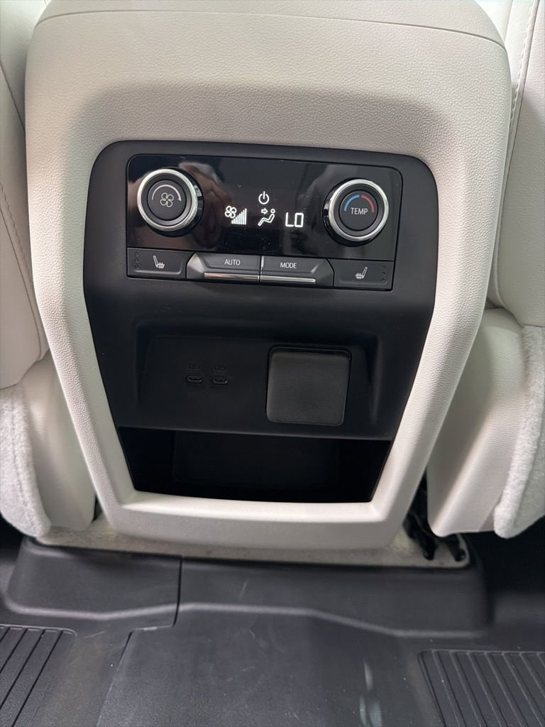 2026 Buick Enclave Avenir - Photo 17