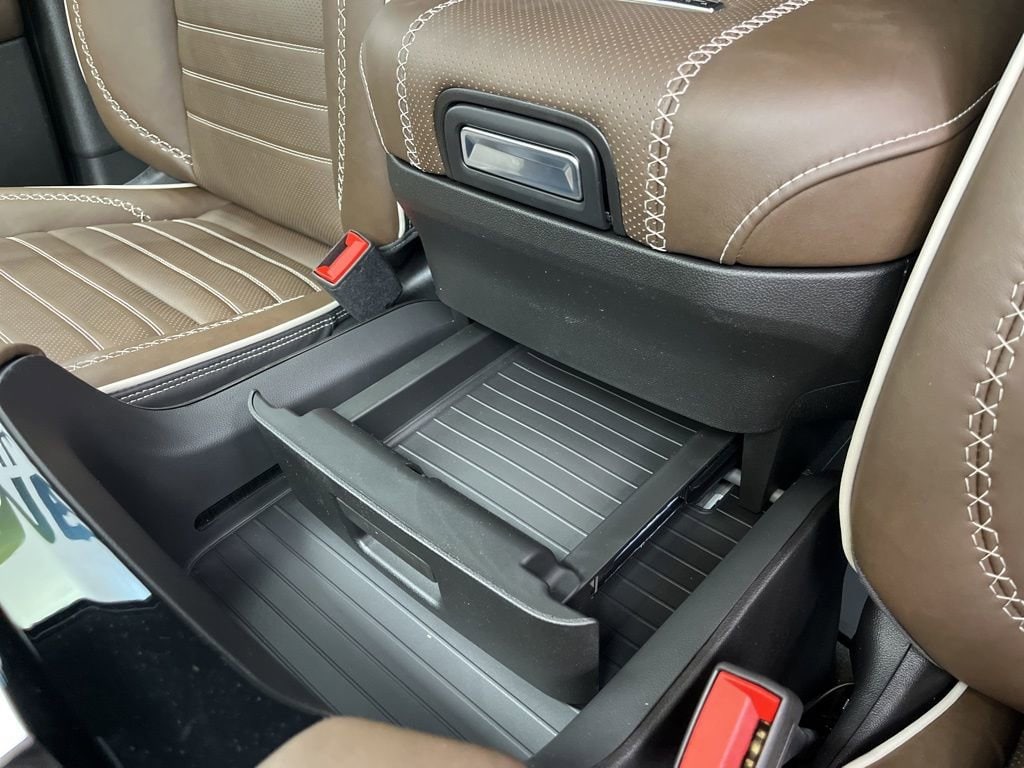 2026 GMC Yukon XL Denali Ultimate - Photo 22