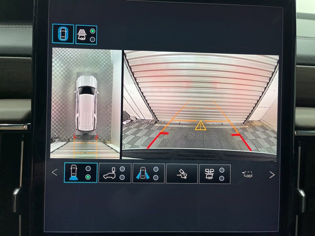 2026 GMC Yukon XL Denali Ultimate - Photo 12