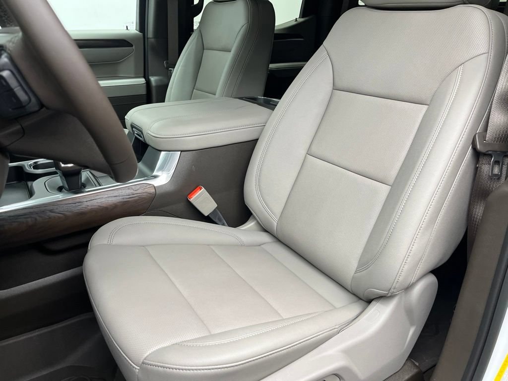 2026 GMC Sierra 1500 SLT - Photo 8