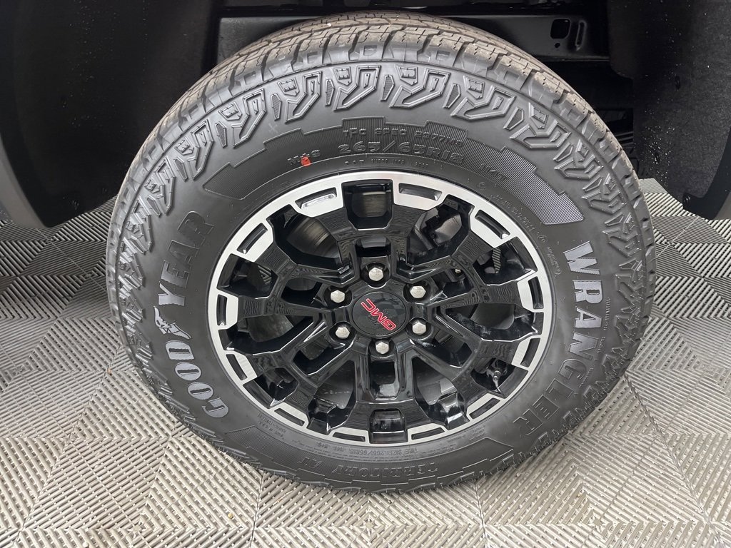 New 2026 GMC Canyon AT4 Truck