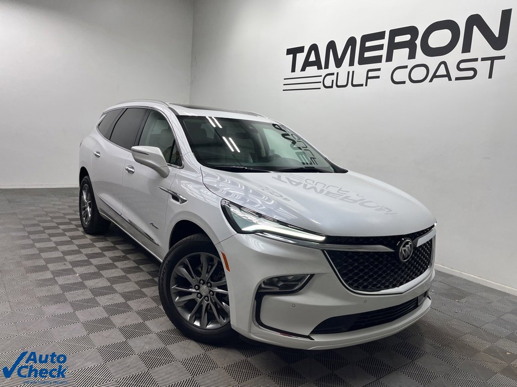 2022 Buick Enclave Avenir's photo