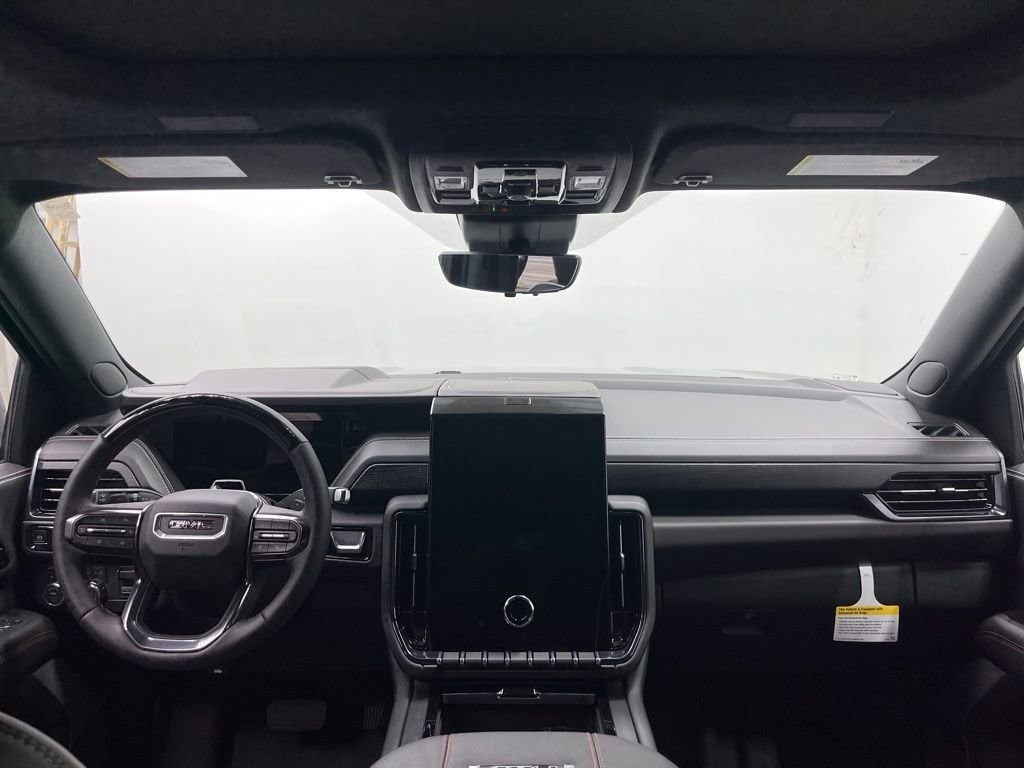 2026 GMC Yukon AT4 Ultimate - Photo 8