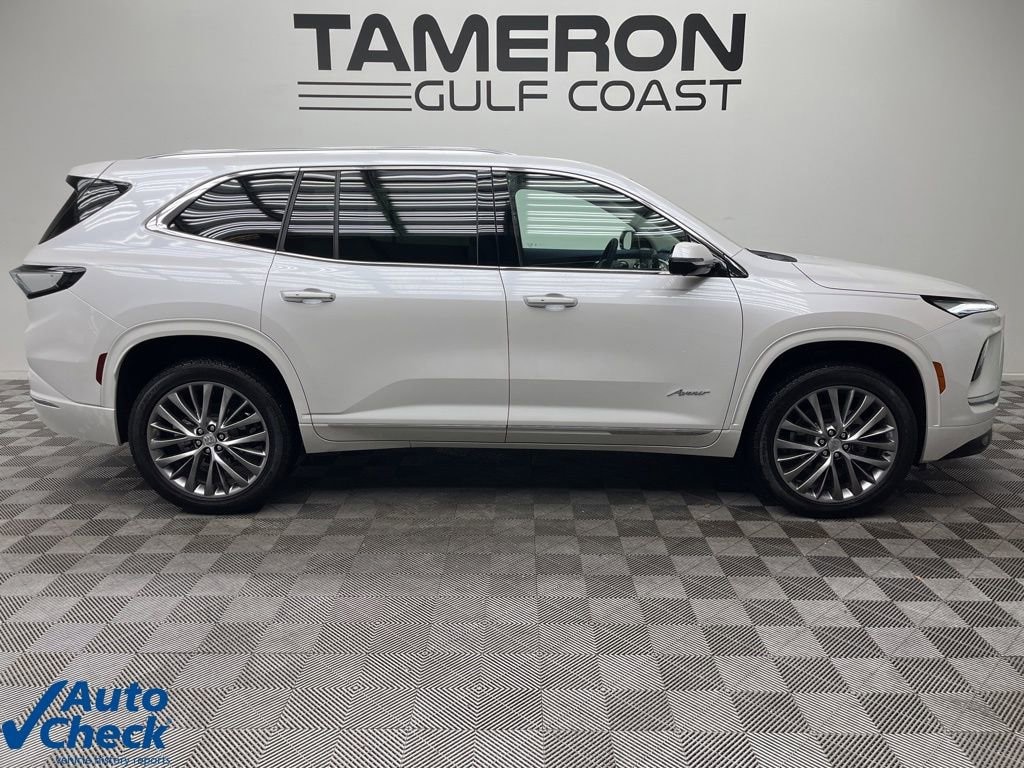 Used 2025 Buick Enclave Avenir SUV
