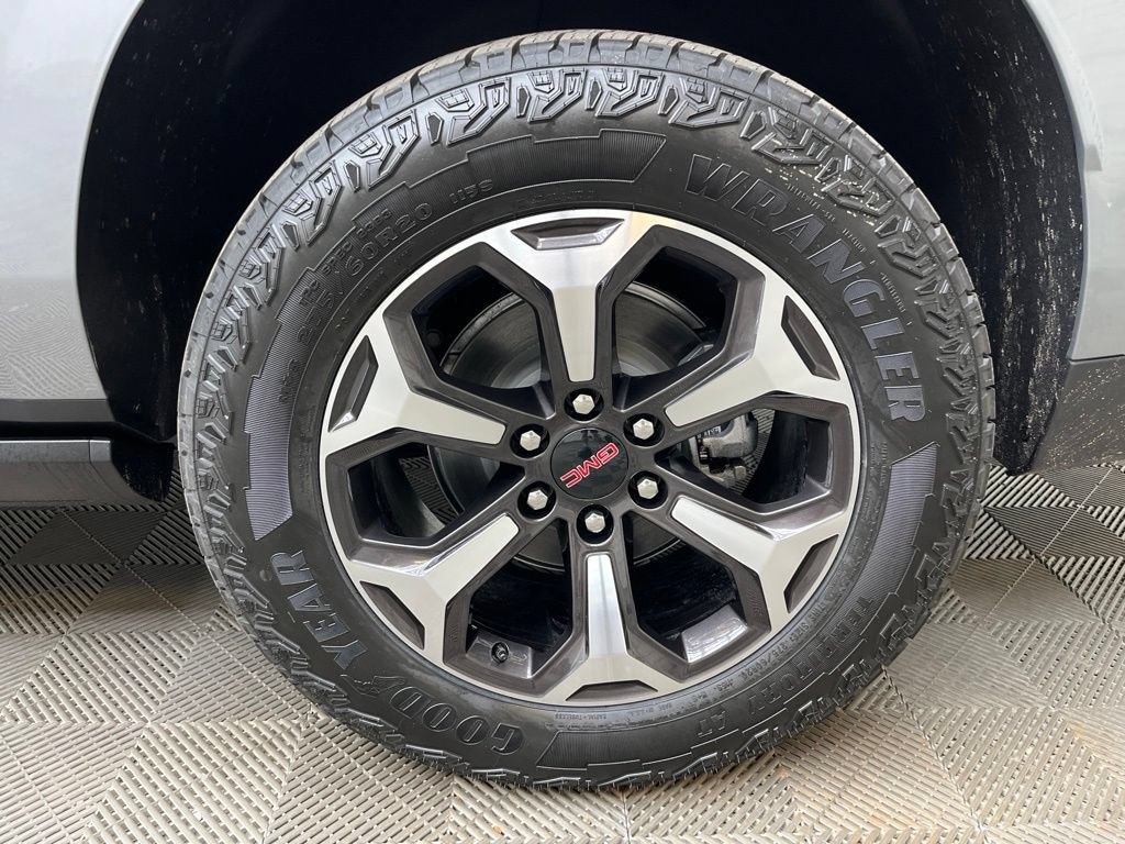 New 2026 GMC Yukon XL AT4 Ultimate SUV