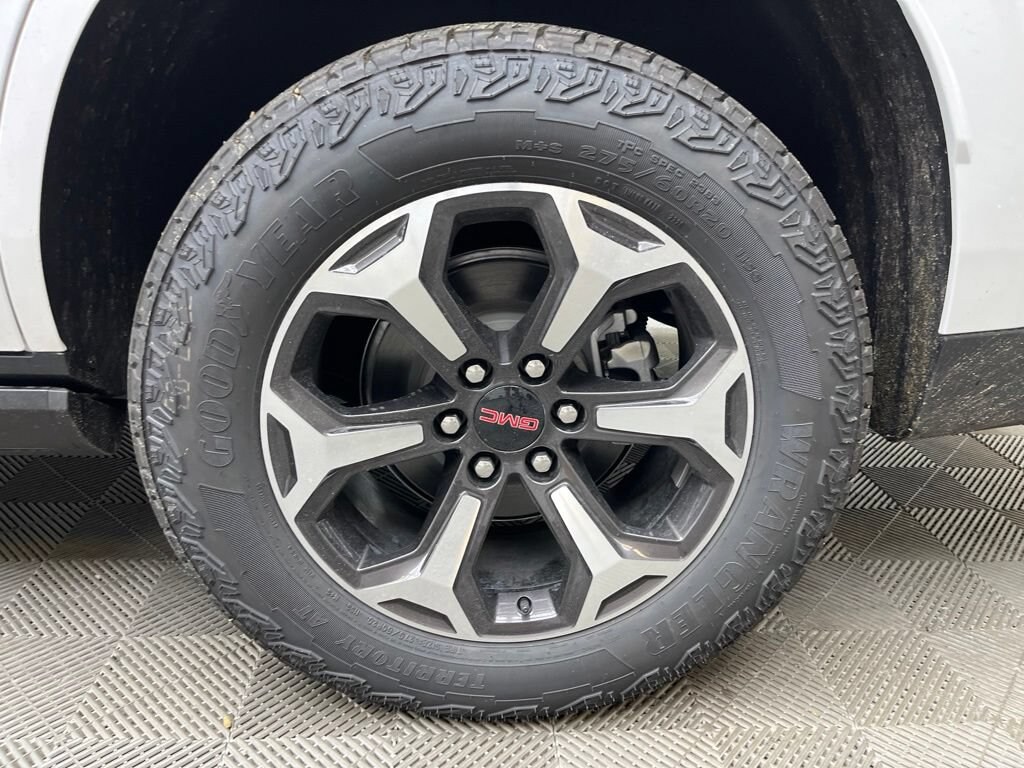 New 2026 GMC Yukon AT4 Ultimate SUV