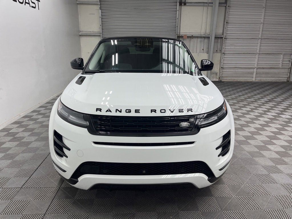 2025 Land Rover Range Rover Evoque Dynamic SE photo 3