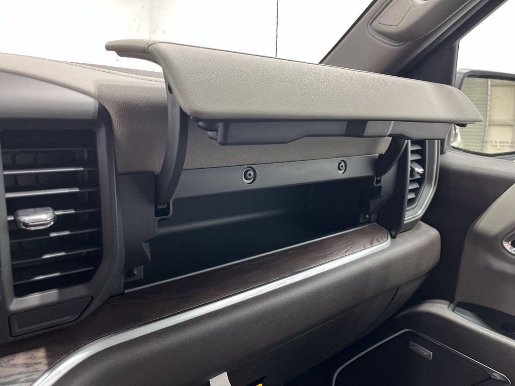 2026 GMC Sierra 1500 SLT - Photo 20