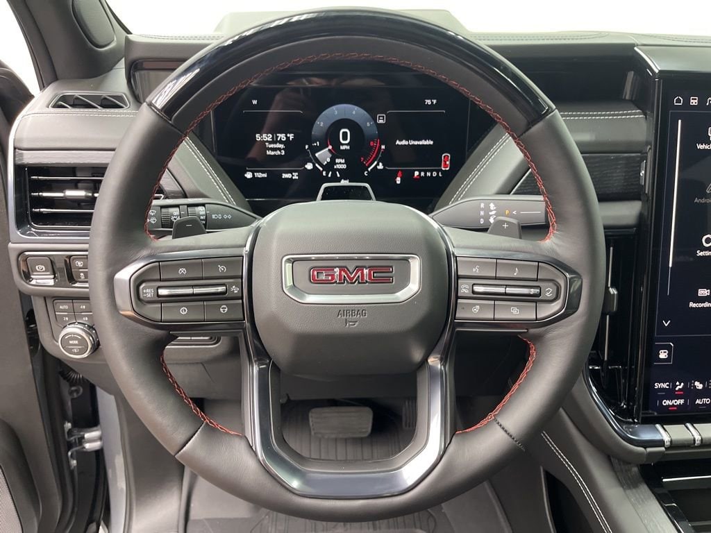 2026 GMC Yukon AT4 Ultimate - Photo 17