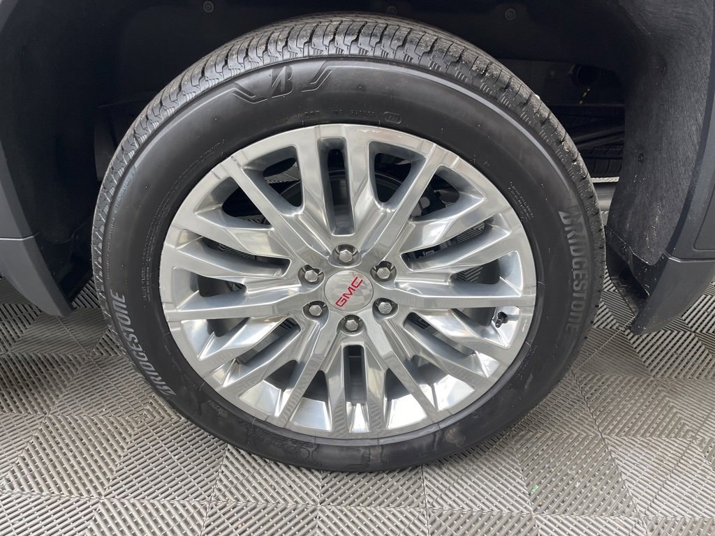 New 2025 GMC Sierra 1500 SLT Truck