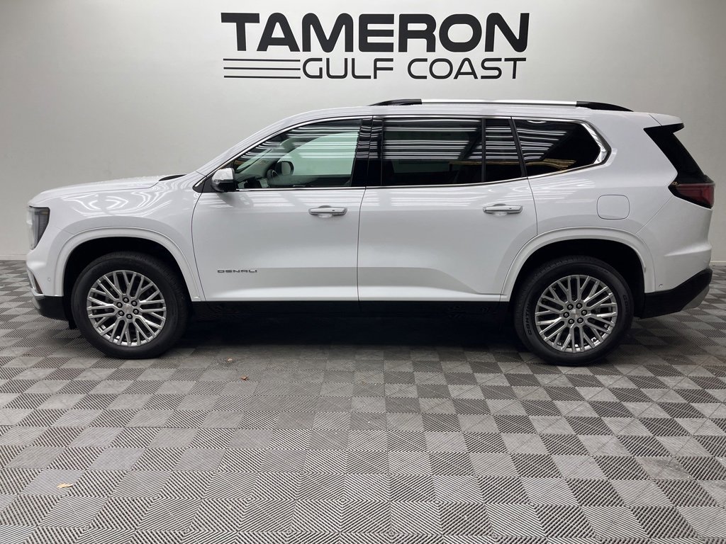 2026 Gmc Acadia Denali photo 2