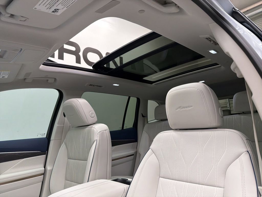 2026 Buick Enclave Avenir - Photo 12
