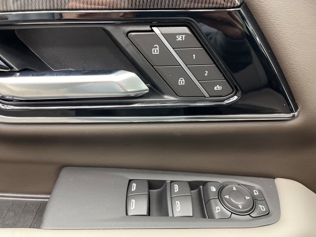 2026 GMC Yukon XL Elevation - Photo 8