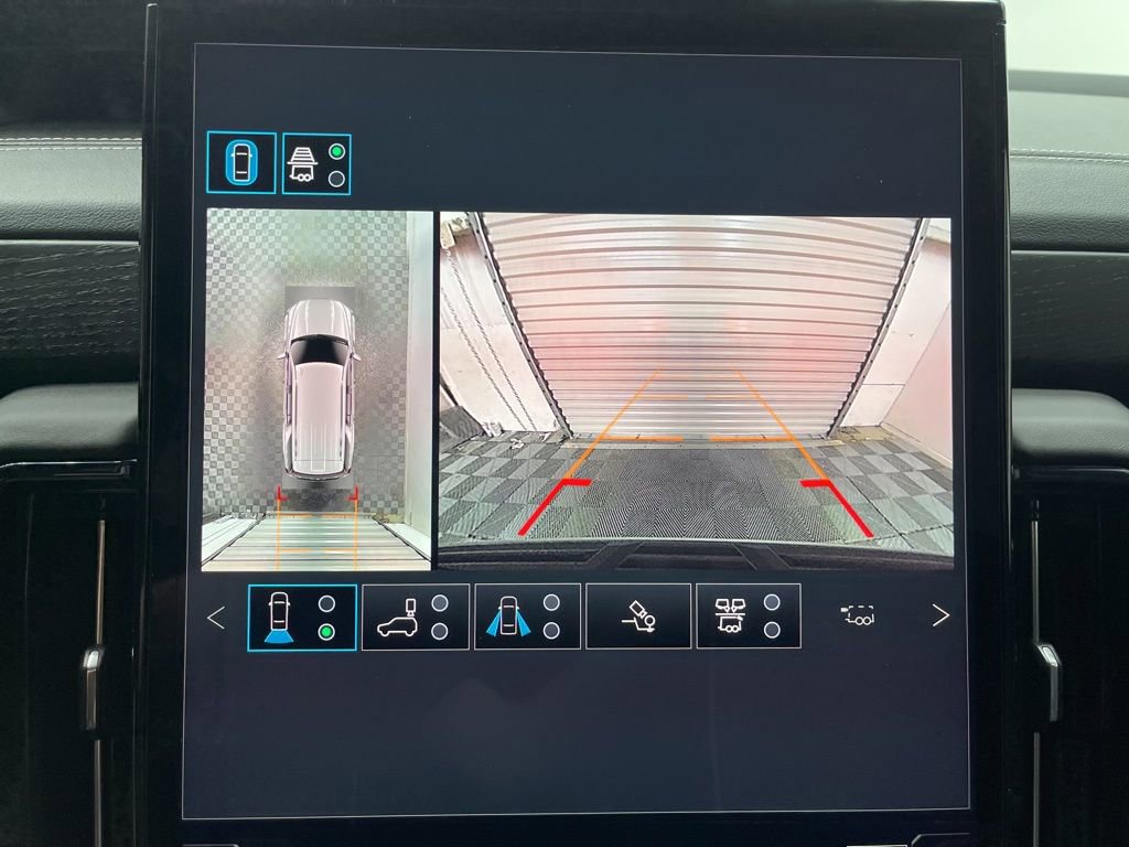 2026 GMC Yukon AT4 Ultimate - Photo 12