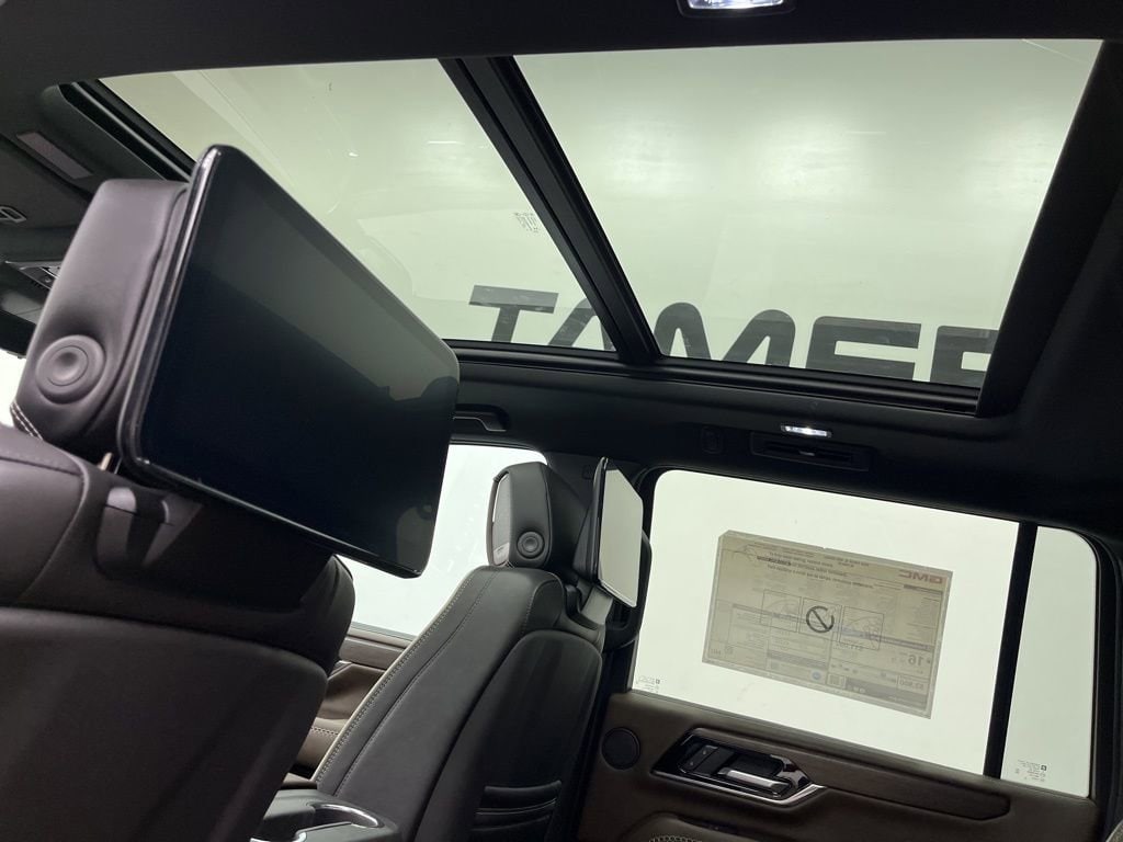2026 GMC Yukon XL Denali Ultimate - Photo 13