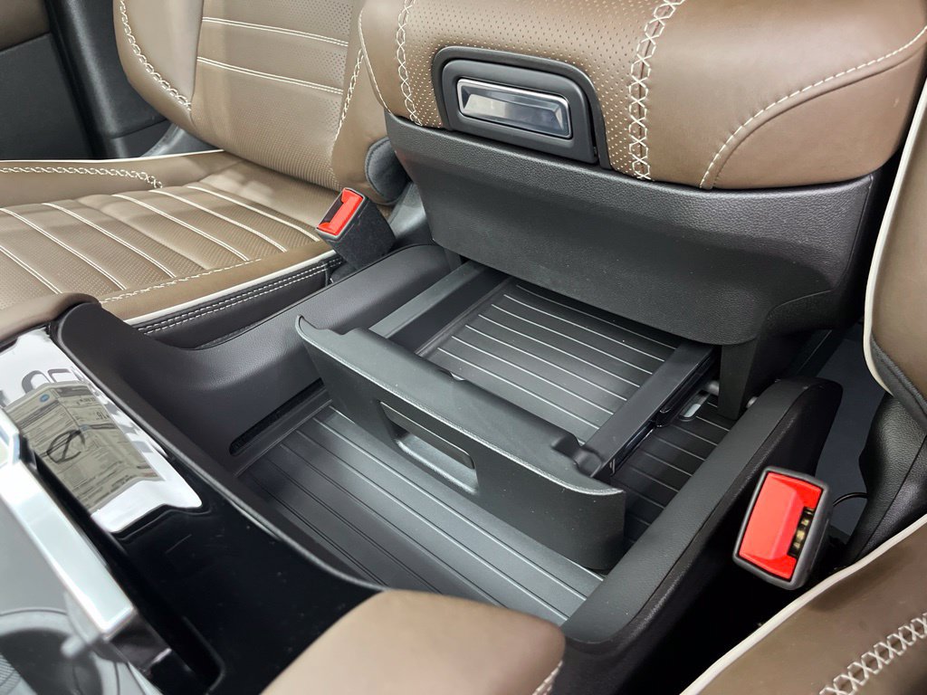 2026 GMC Yukon XL Denali Ultimate - Photo 22