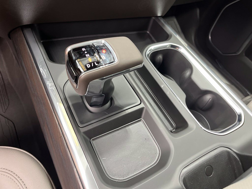 2026 GMC Sierra 1500 SLT - Photo 16