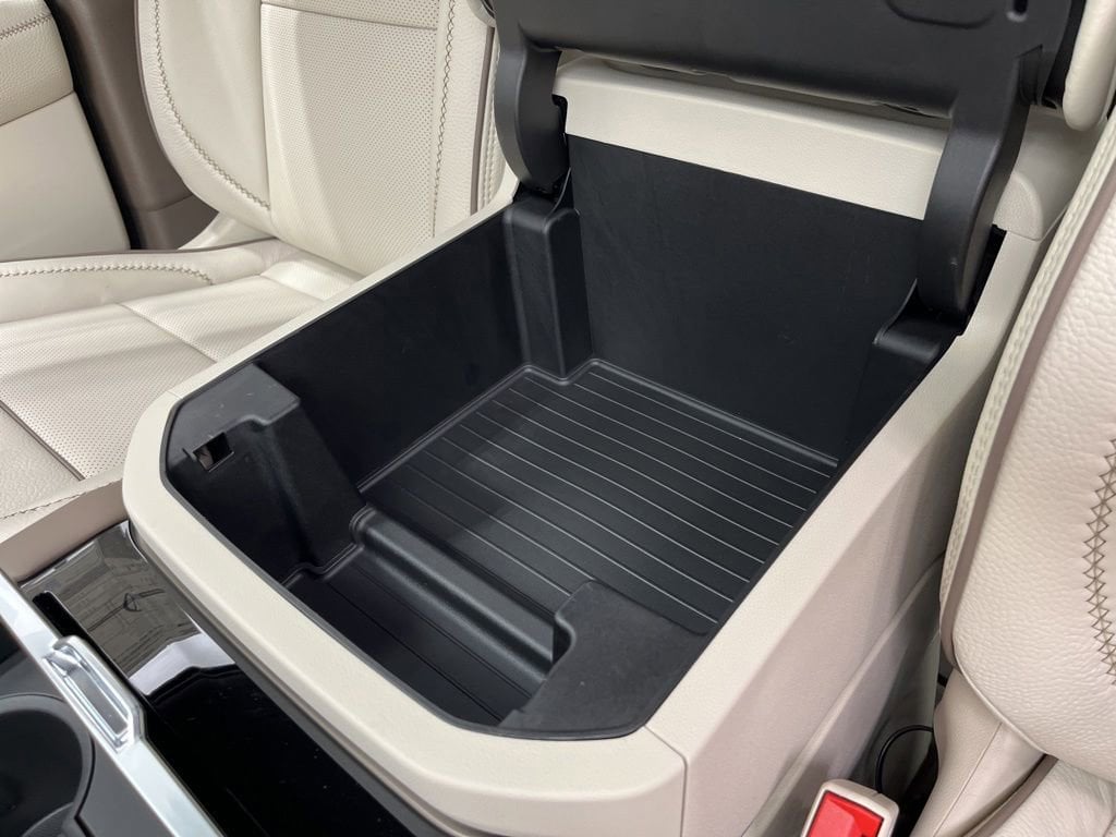 2026 GMC Yukon Denali - Photo 18
