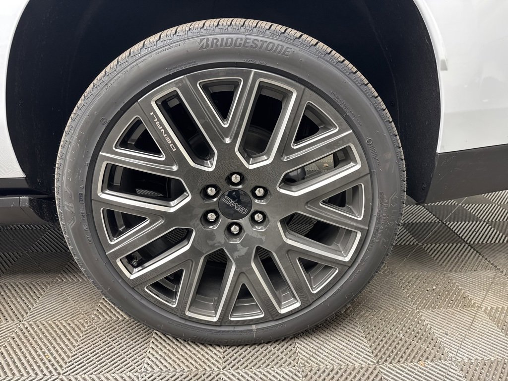 2026 Gmc Yukon XL Denali Ultimate photo 4