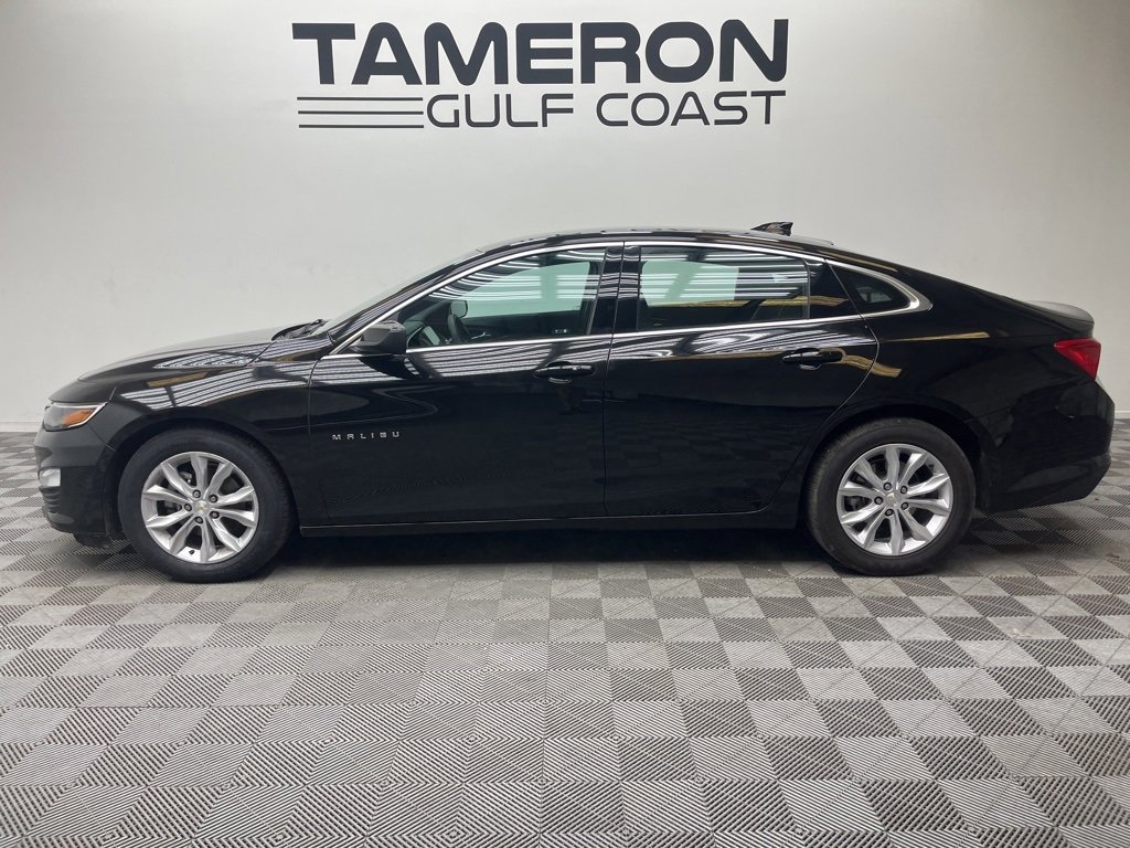 2023 Chevrolet Malibu 1LT photo 2