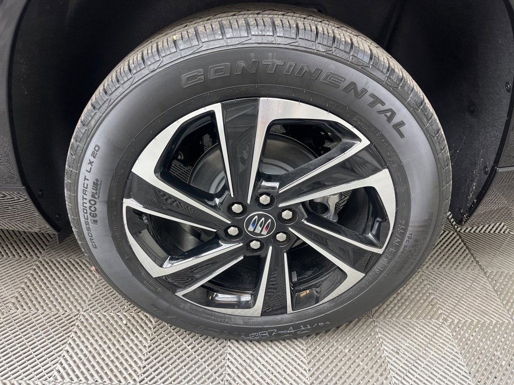 2026 Buick Enclave Sport Touring photo 4