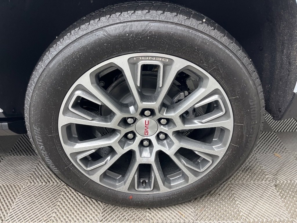 New 2026 GMC Yukon XL Denali SUV