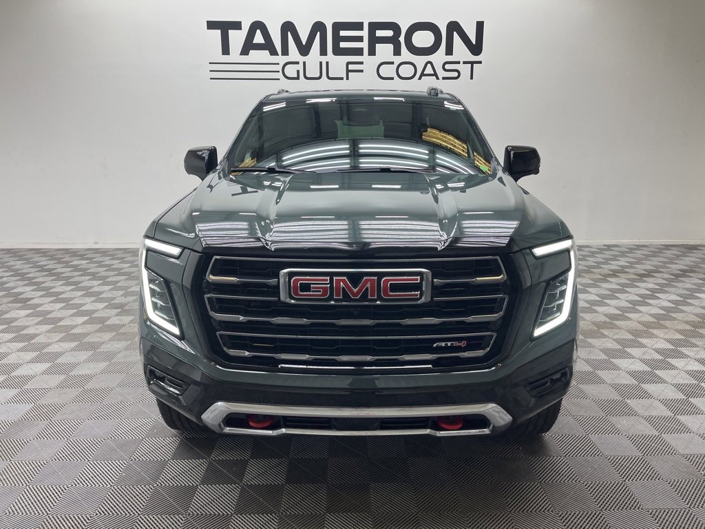 2026 Gmc Yukon AT4 photo 3