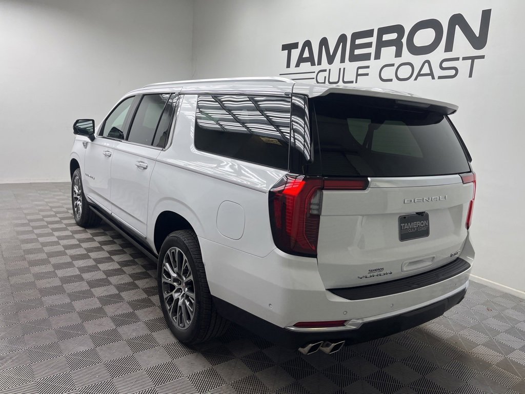 2026 Gmc Yukon XL Denali photo 2