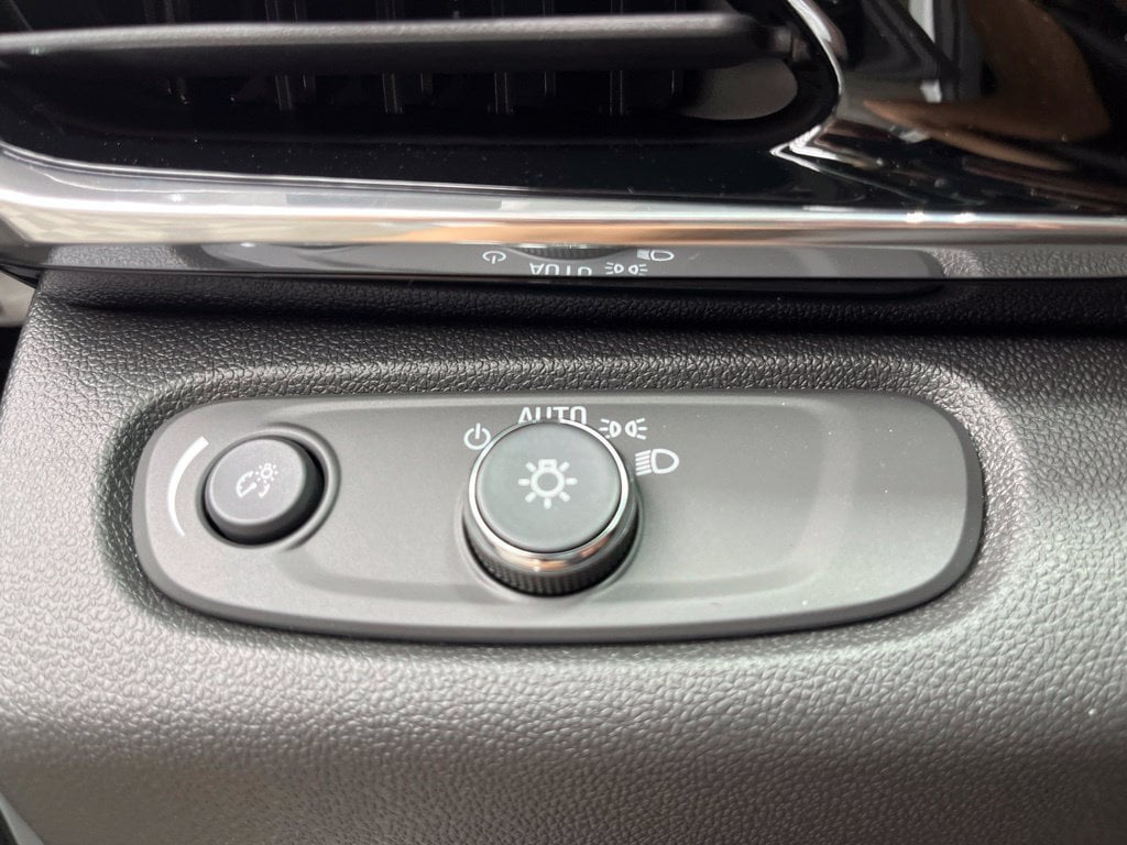 2026 Buick Envista Sport Touring - Photo 11