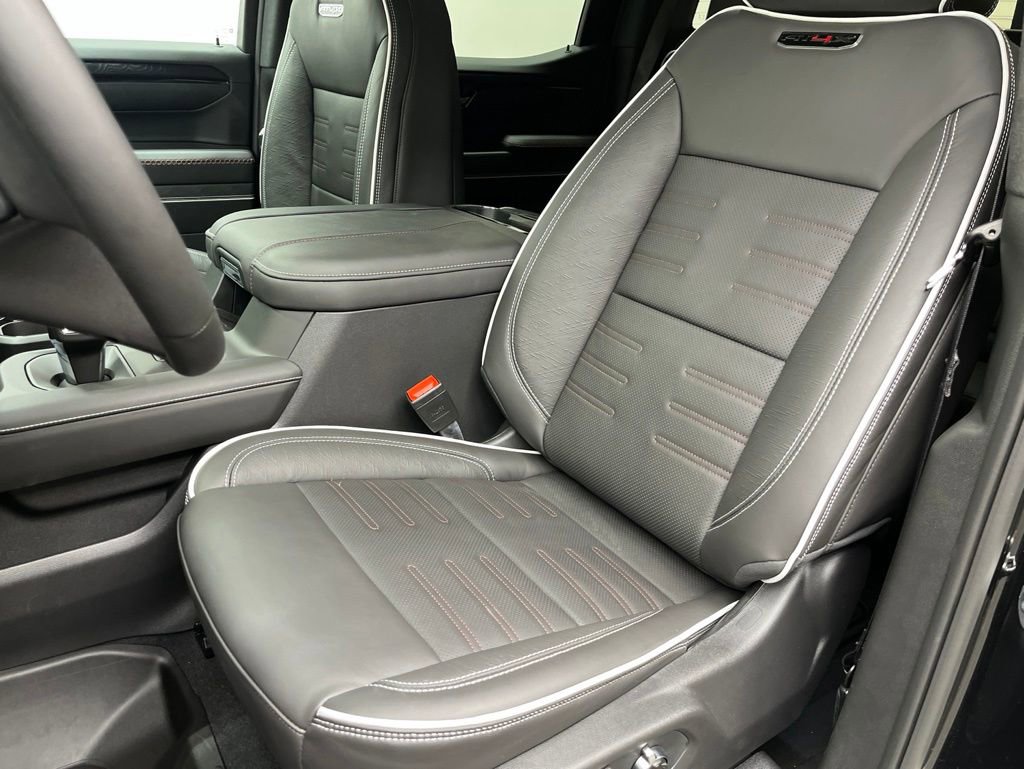2026 GMC Sierra 1500 AT4X - Photo 8