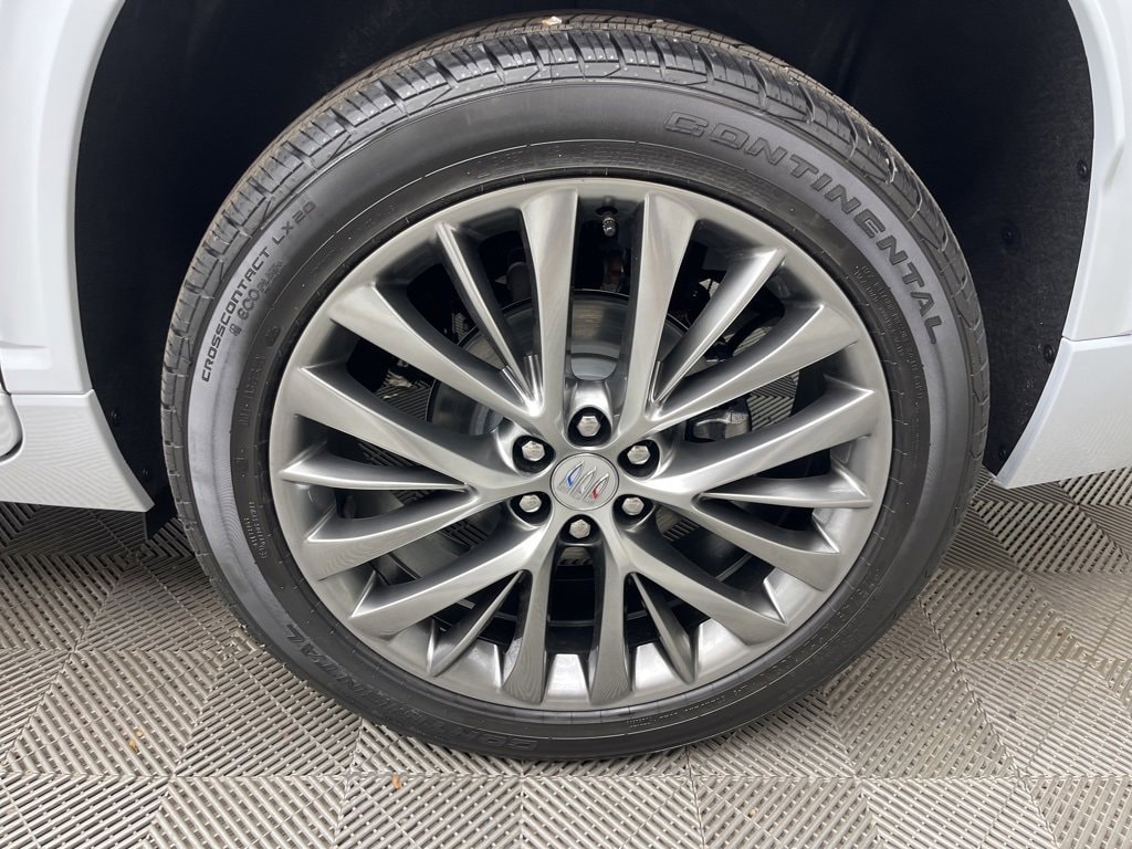 New 2026 Buick Enclave Avenir SUV