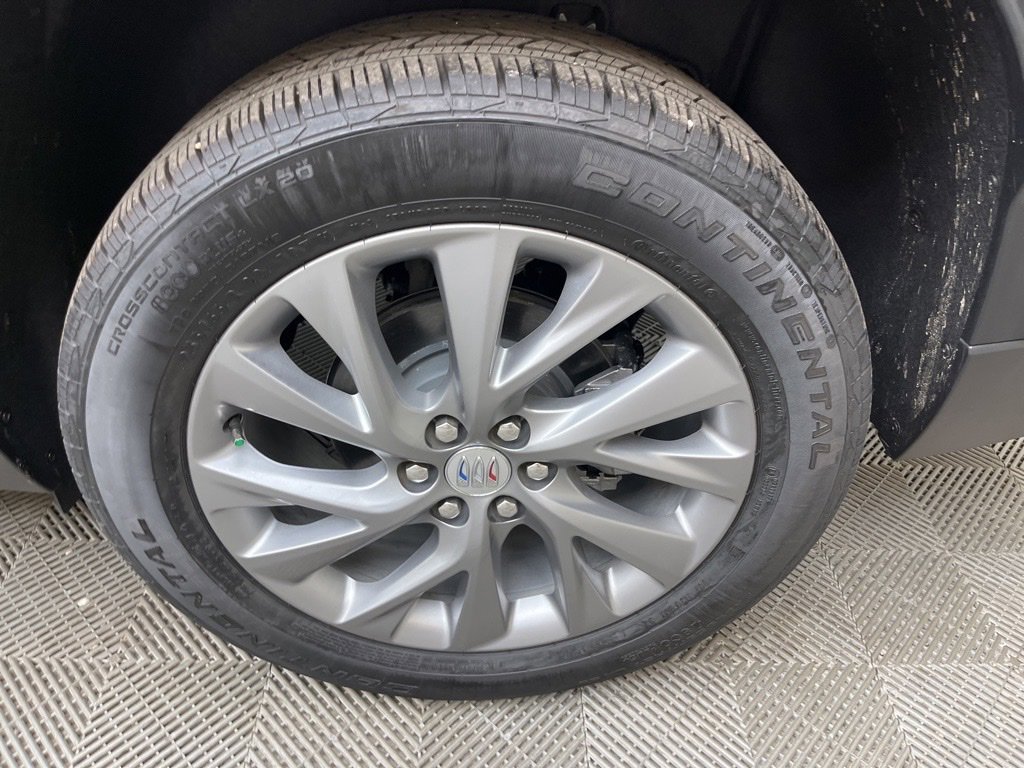 2025 Buick Enclave Preferred photo 3
