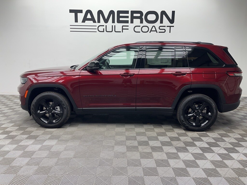 2025 Jeep Grand Cherokee Limited photo 3