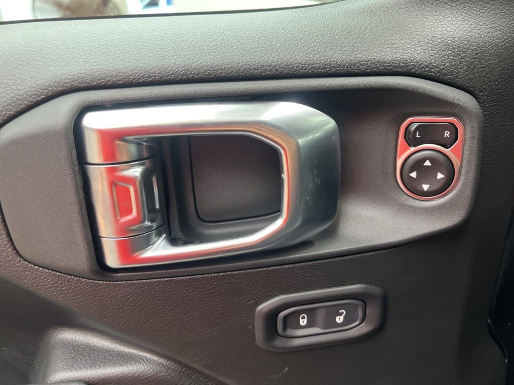 2025 Jeep Wrangler 4-Door Rubicon - Photo 9