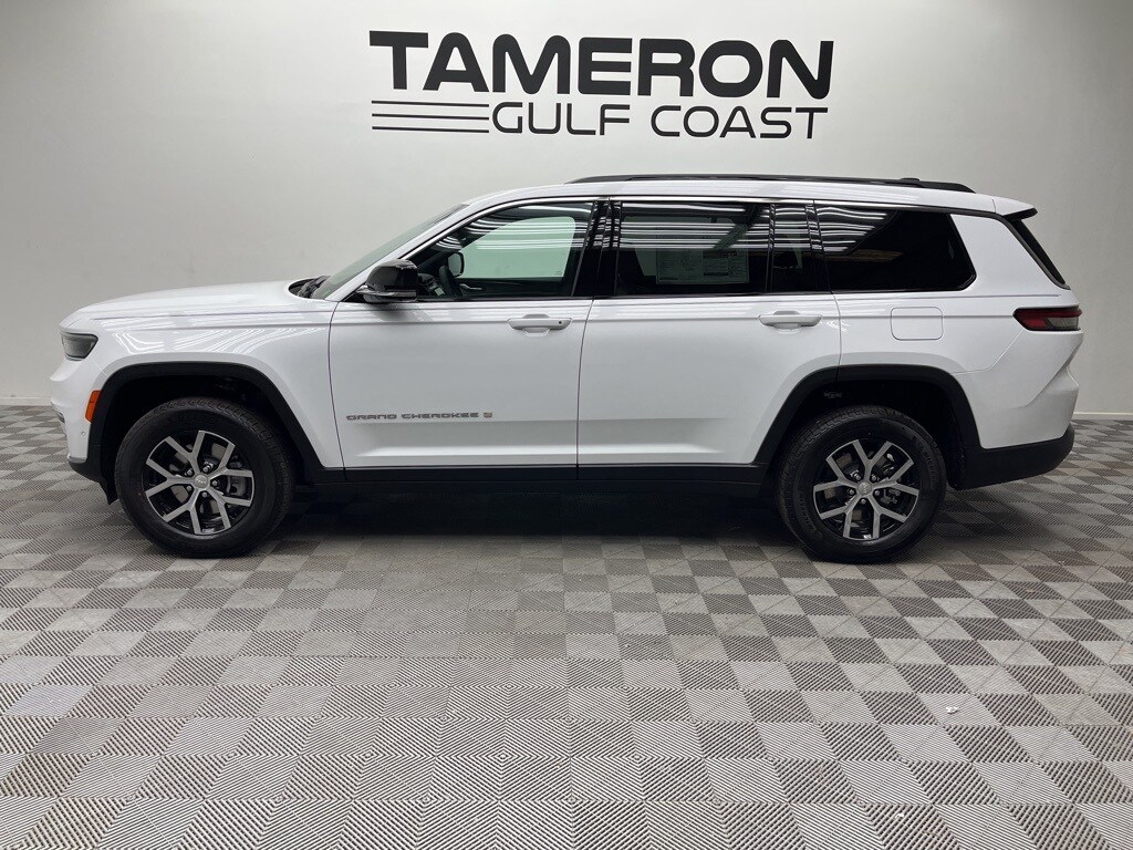 2025 Jeep Grand Cherokee Limited photo 2