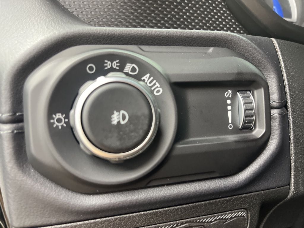 2025 Jeep Wrangler 4-Door Rubicon - Photo 13