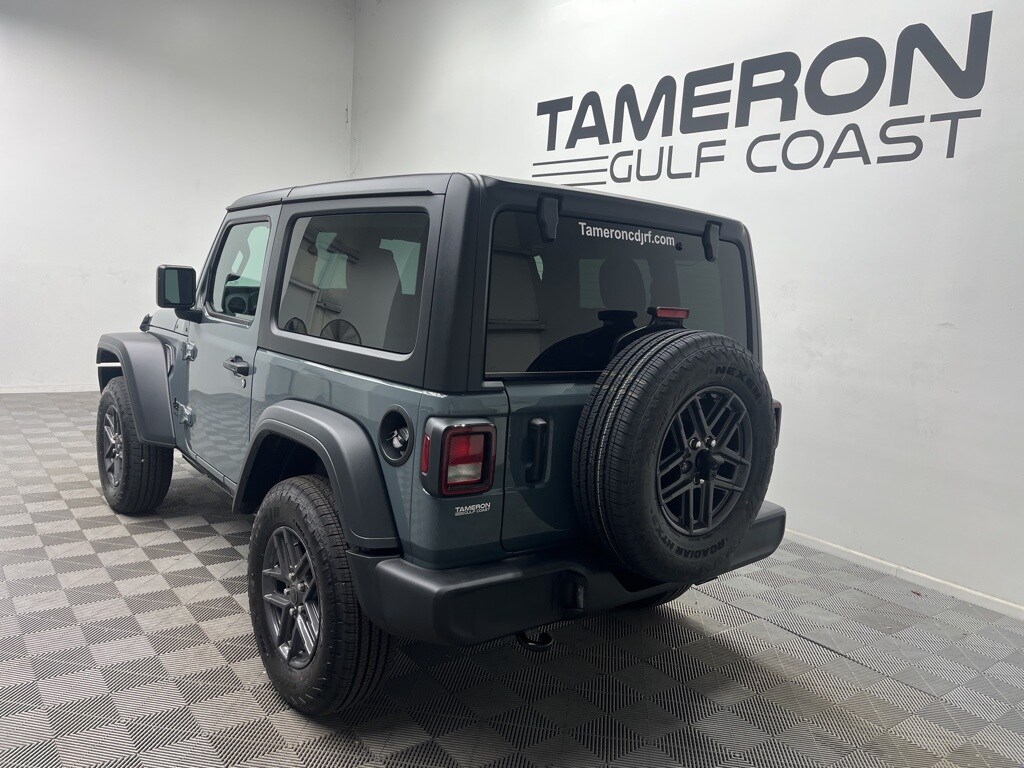 2025 Jeep Wrangler Sport S photo 3