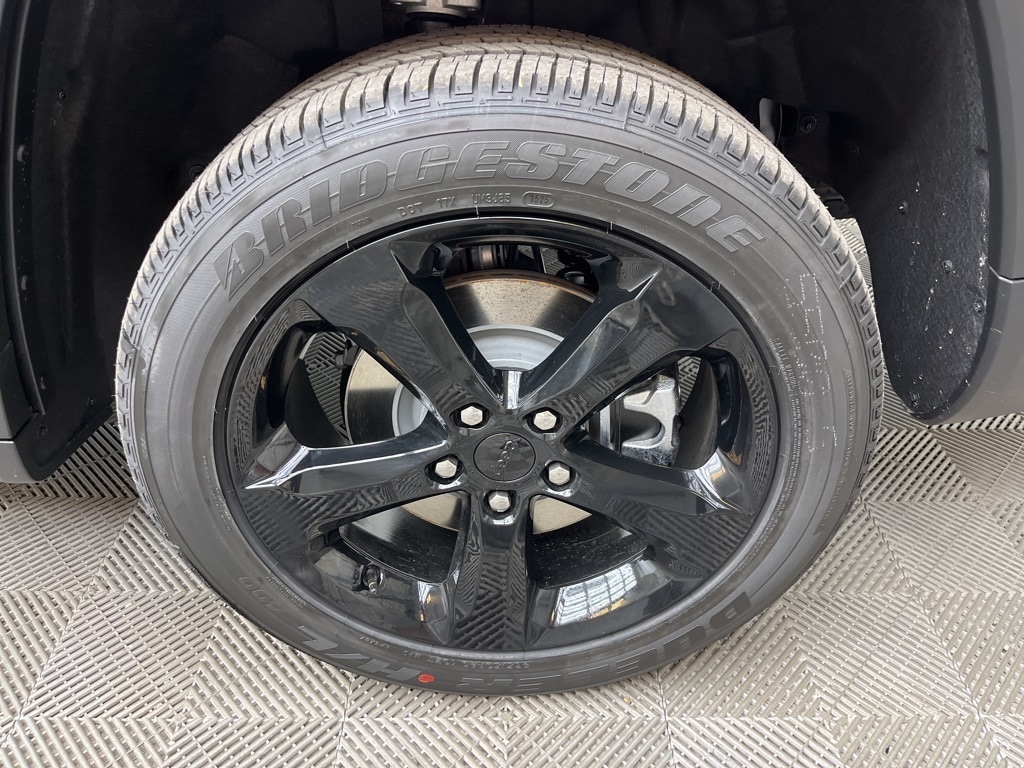 New 2025 Jeep Grand Cherokee L Altitude X Sport Utility