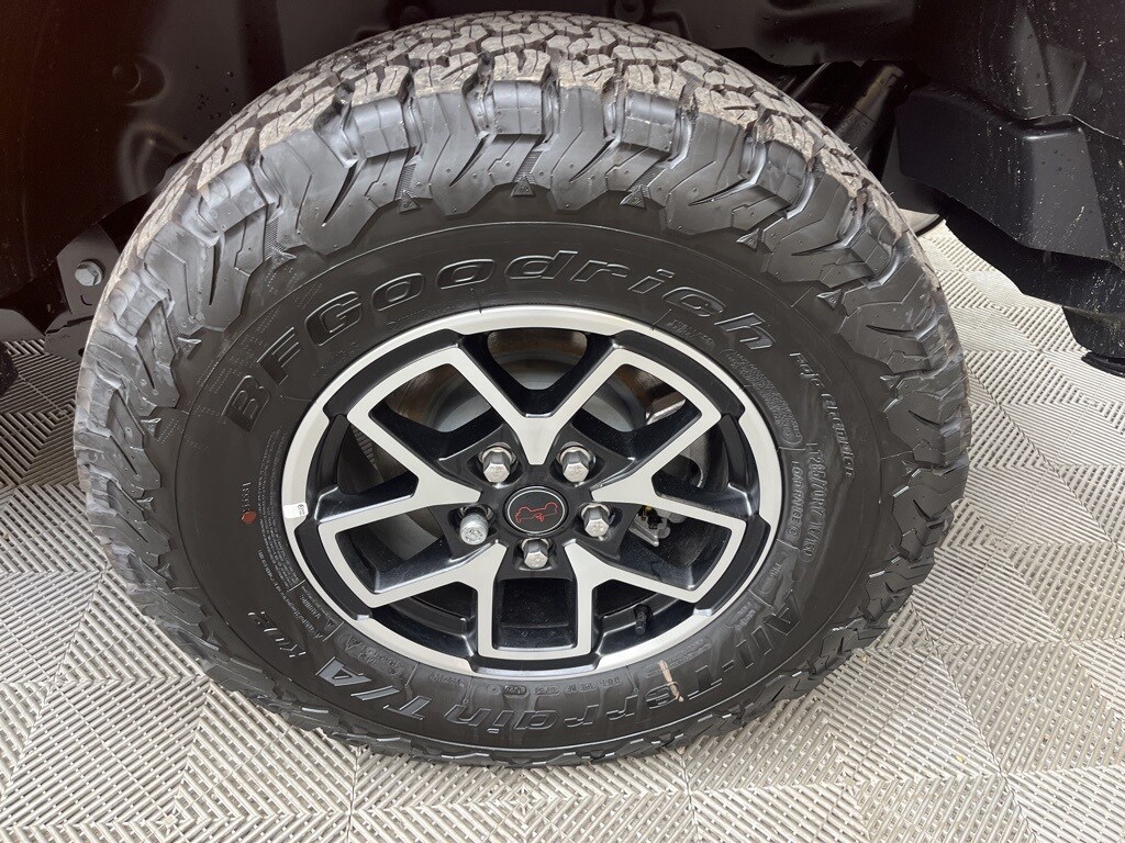 2025 Jeep Wrangler Rubicon photo 3