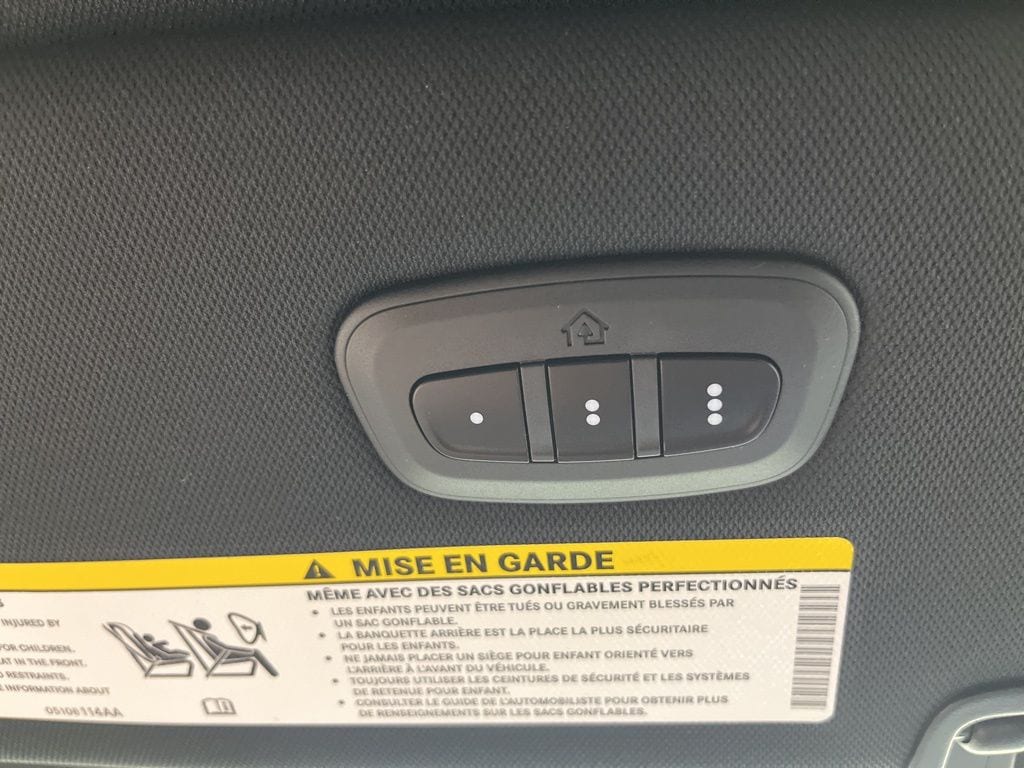 2026 Chrysler Pacifica Limited - Photo 23