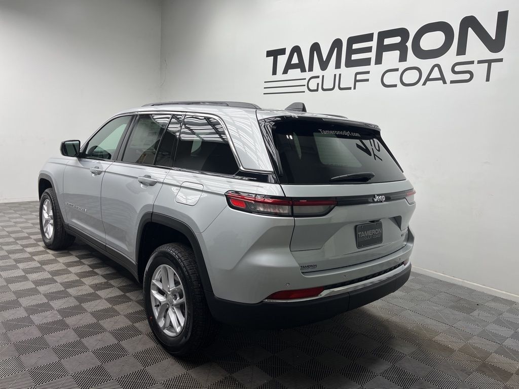 New 2025 Jeep Grand Cherokee Laredo X Sport Utility
