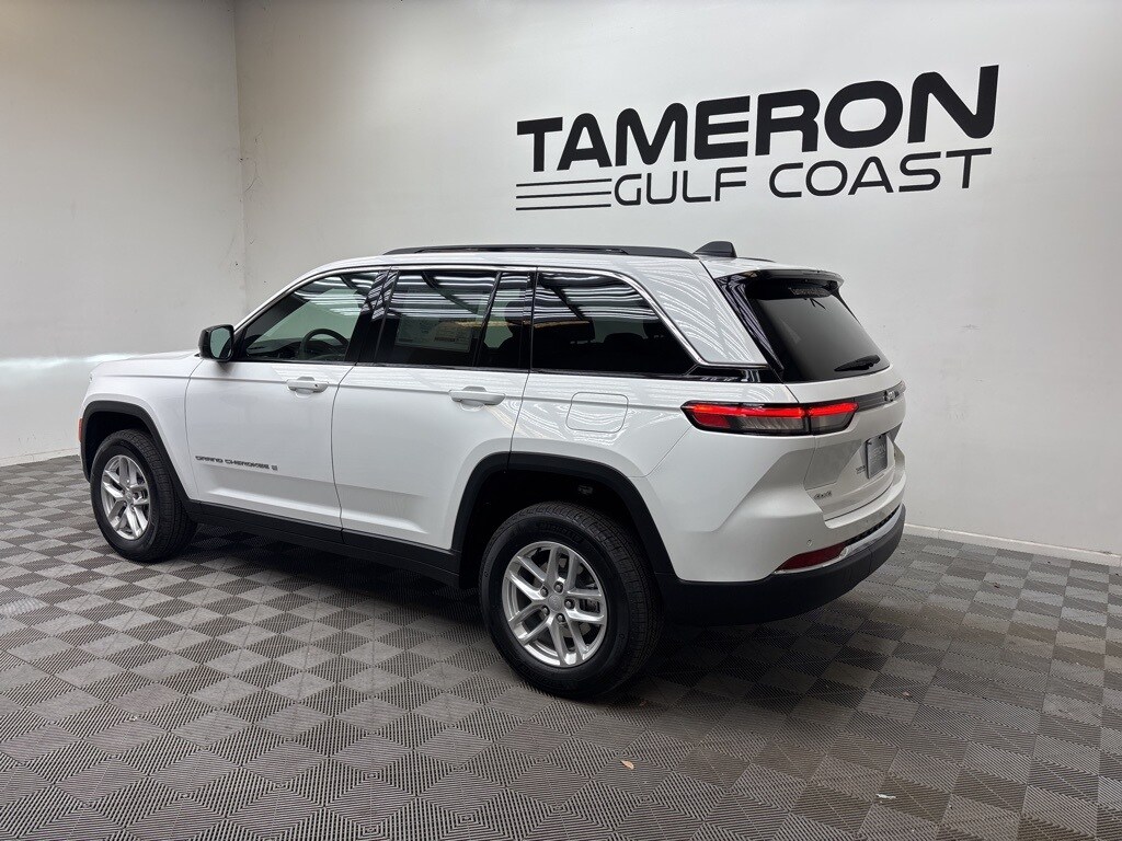 2025 Jeep Grand Cherokee Laredo X photo 3