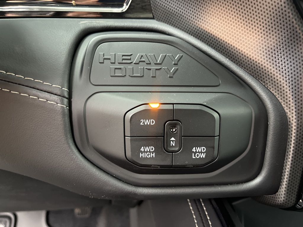 2026 RAM 2500 Limited - Photo 16