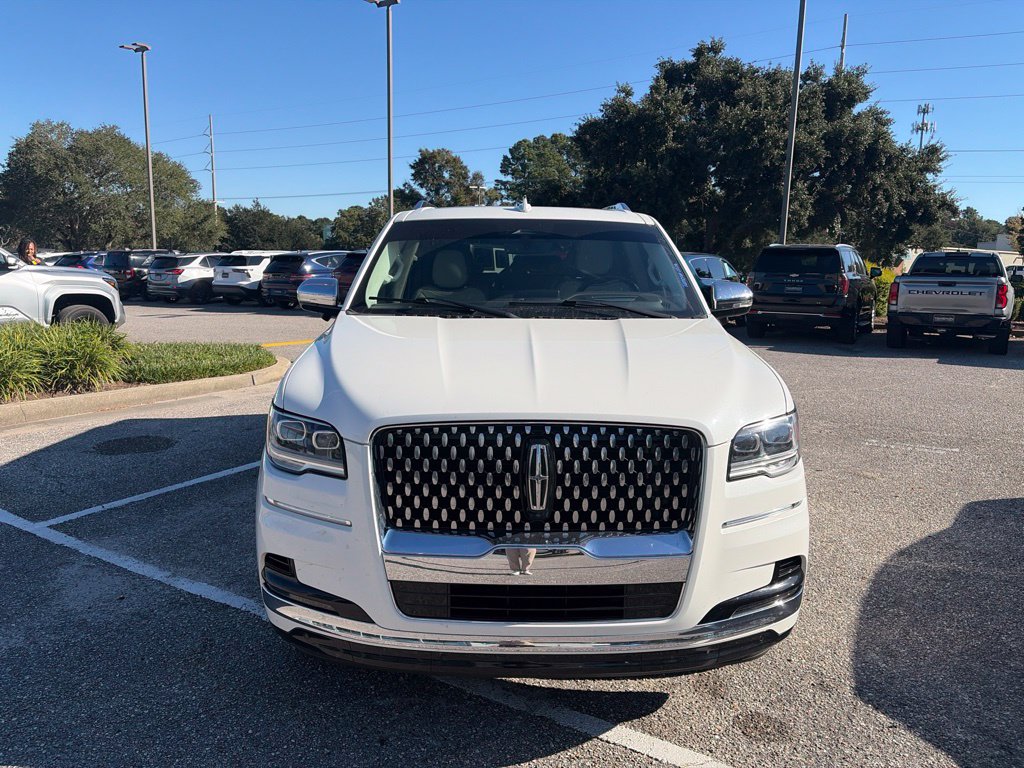 2022 Lincoln Navigator