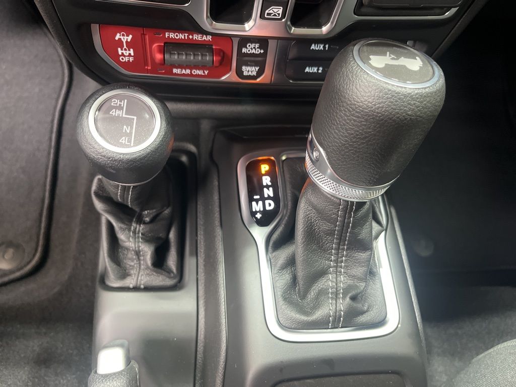 2025 Jeep Wrangler 4-Door Rubicon - Photo 19