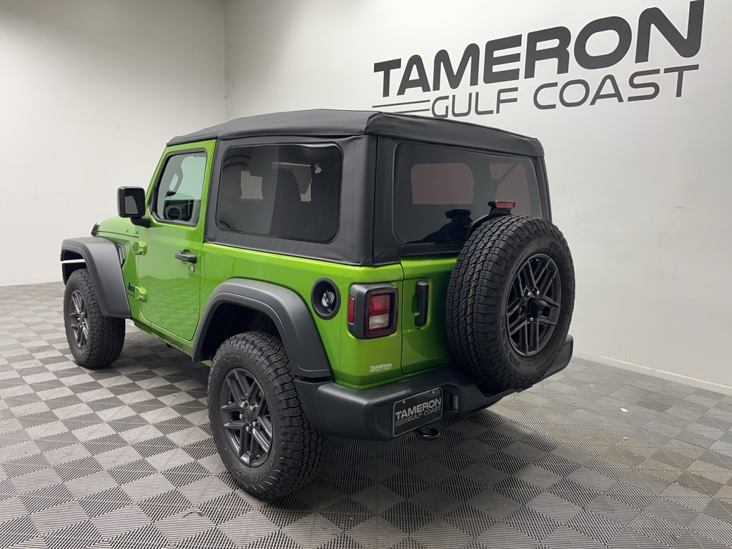2025 Jeep Wrangler Sport S photo 3