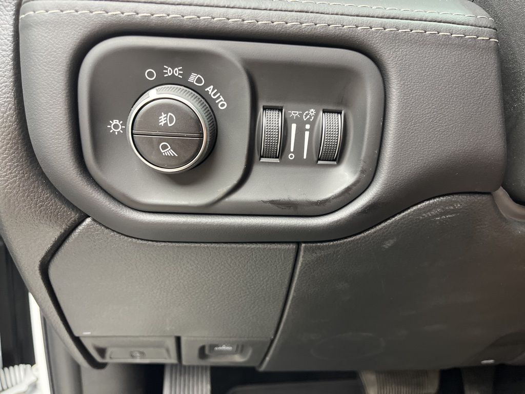 2026 RAM 2500 Limited - Photo 13