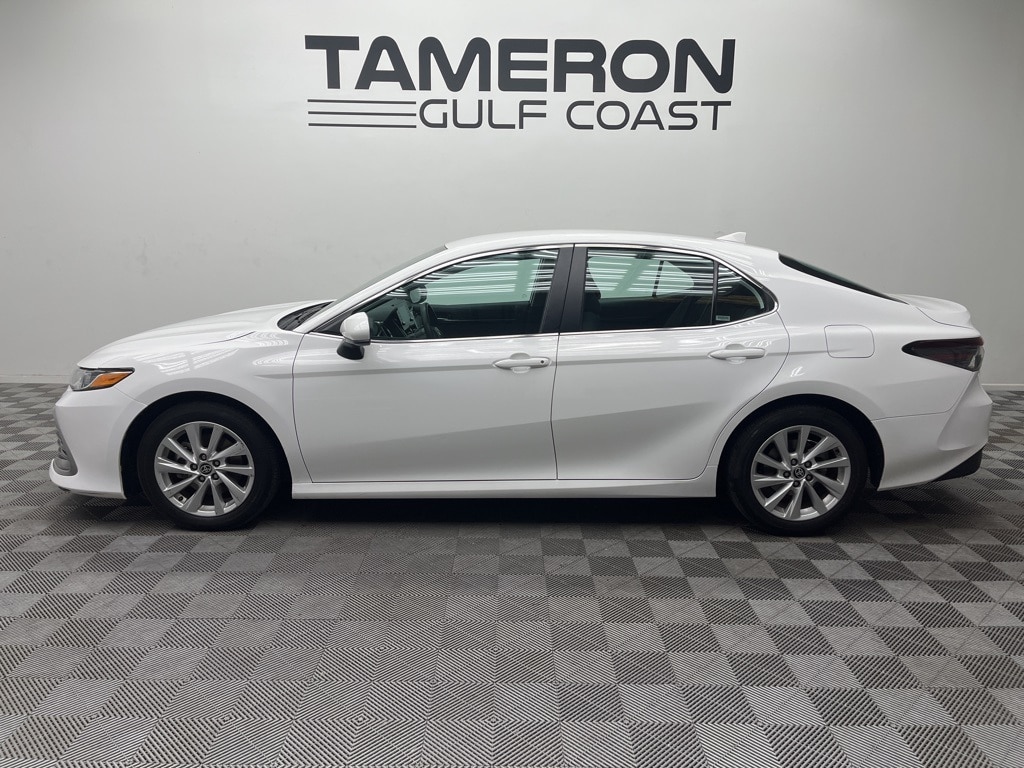 Used 2024 Toyota Camry LE with VIN 4T1C11AK0RU198256 for sale in Daphne, AL